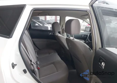 2014 Nissan Rogue Select S z USA, uszkodzony, nr VIN JN8AS5MT2EW104918